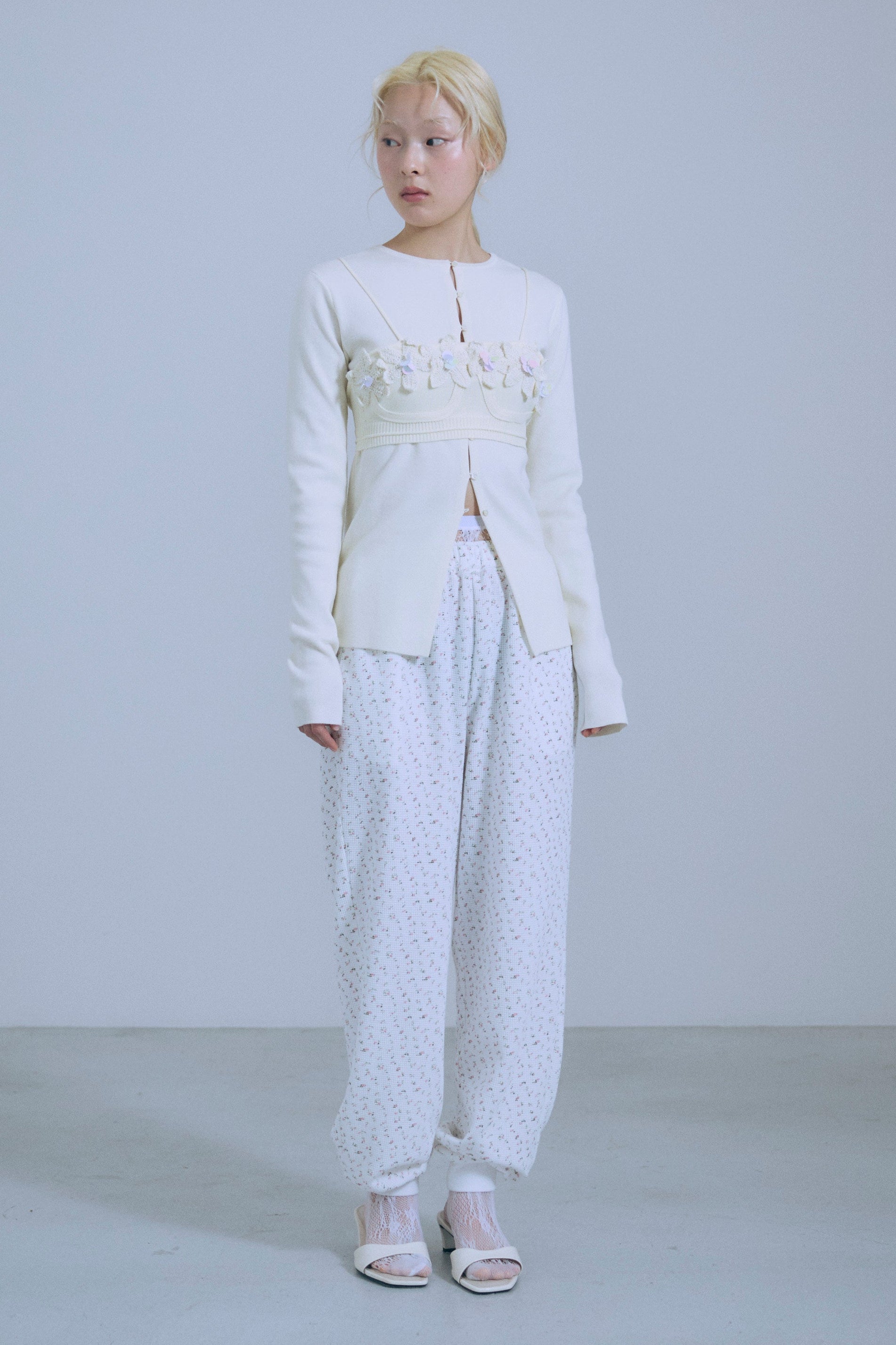 着用カラー:アイボリー  モデル身長:162㎝