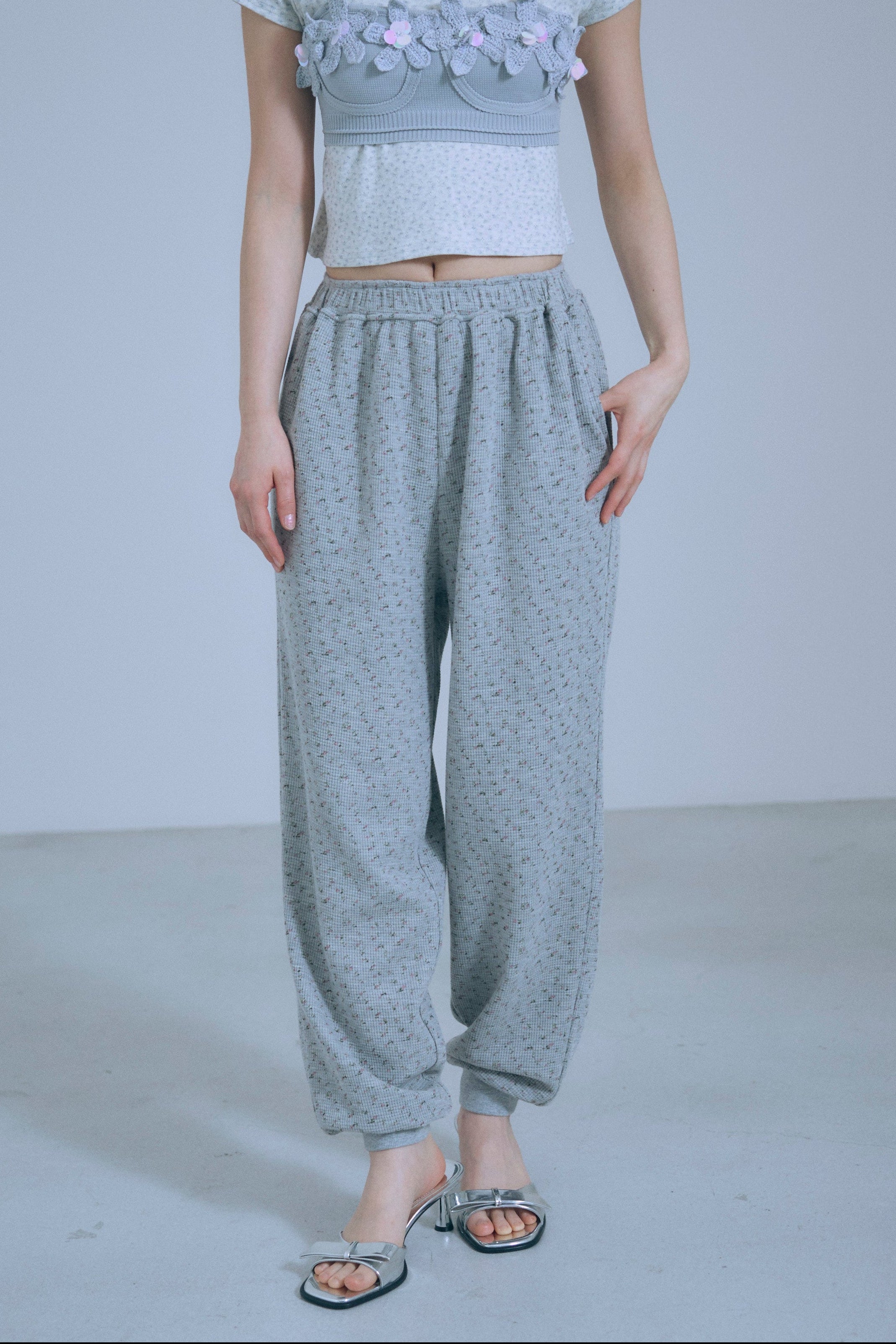 着用カラー:グレー  モデル身長:162㎝