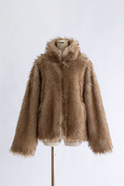 着用カラー:キャメル