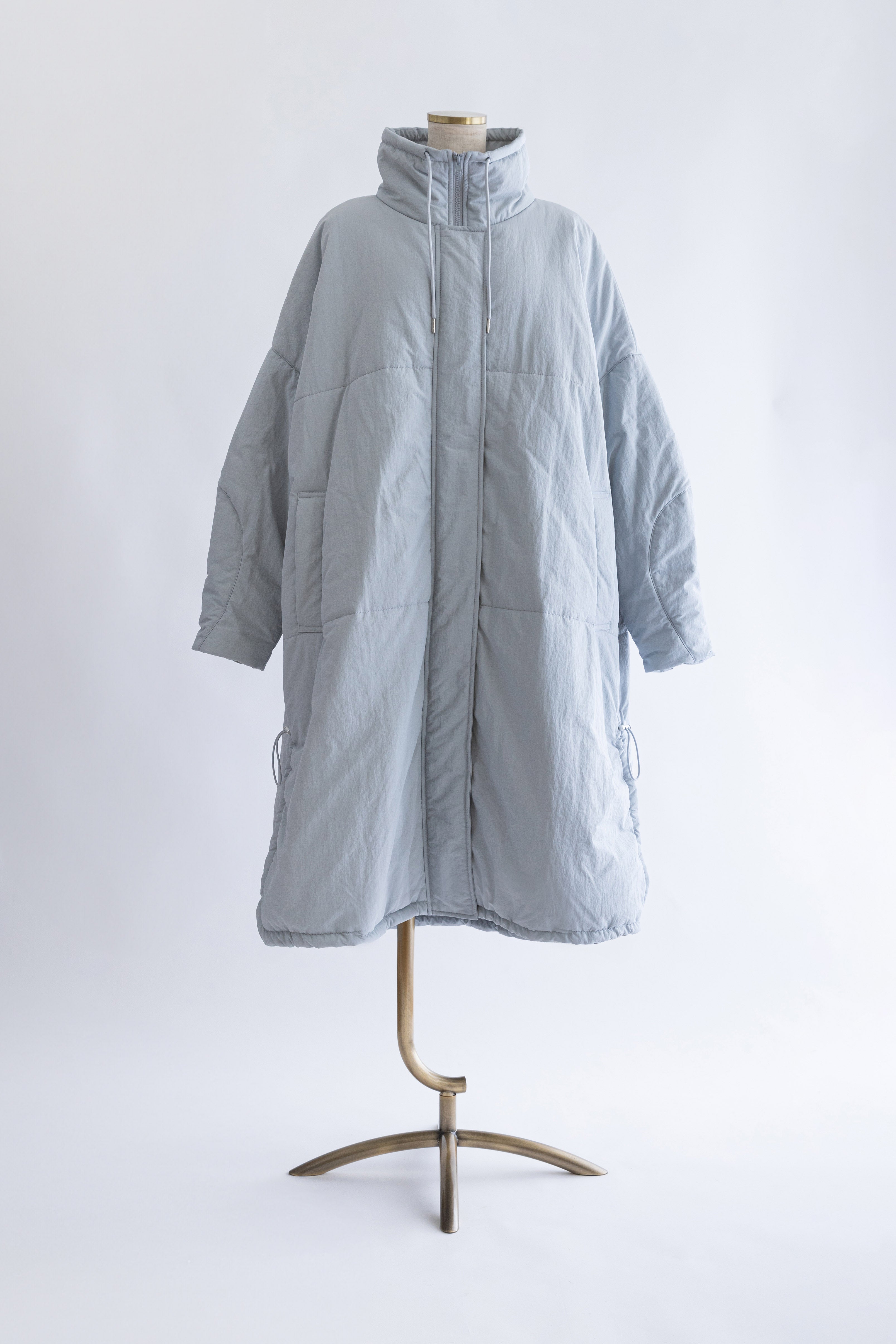 着用カラー:ブルー