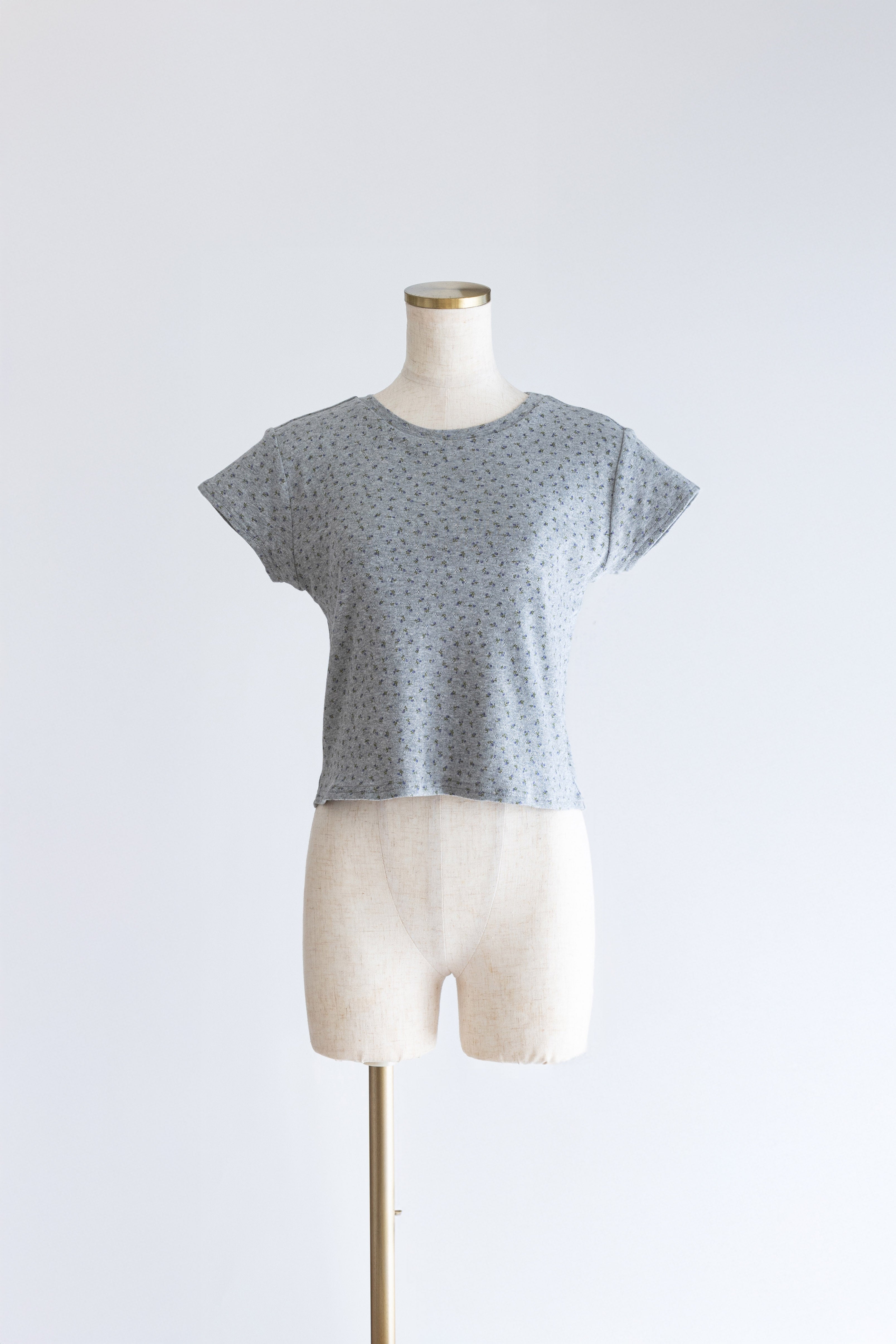 着用カラー:杢グレー