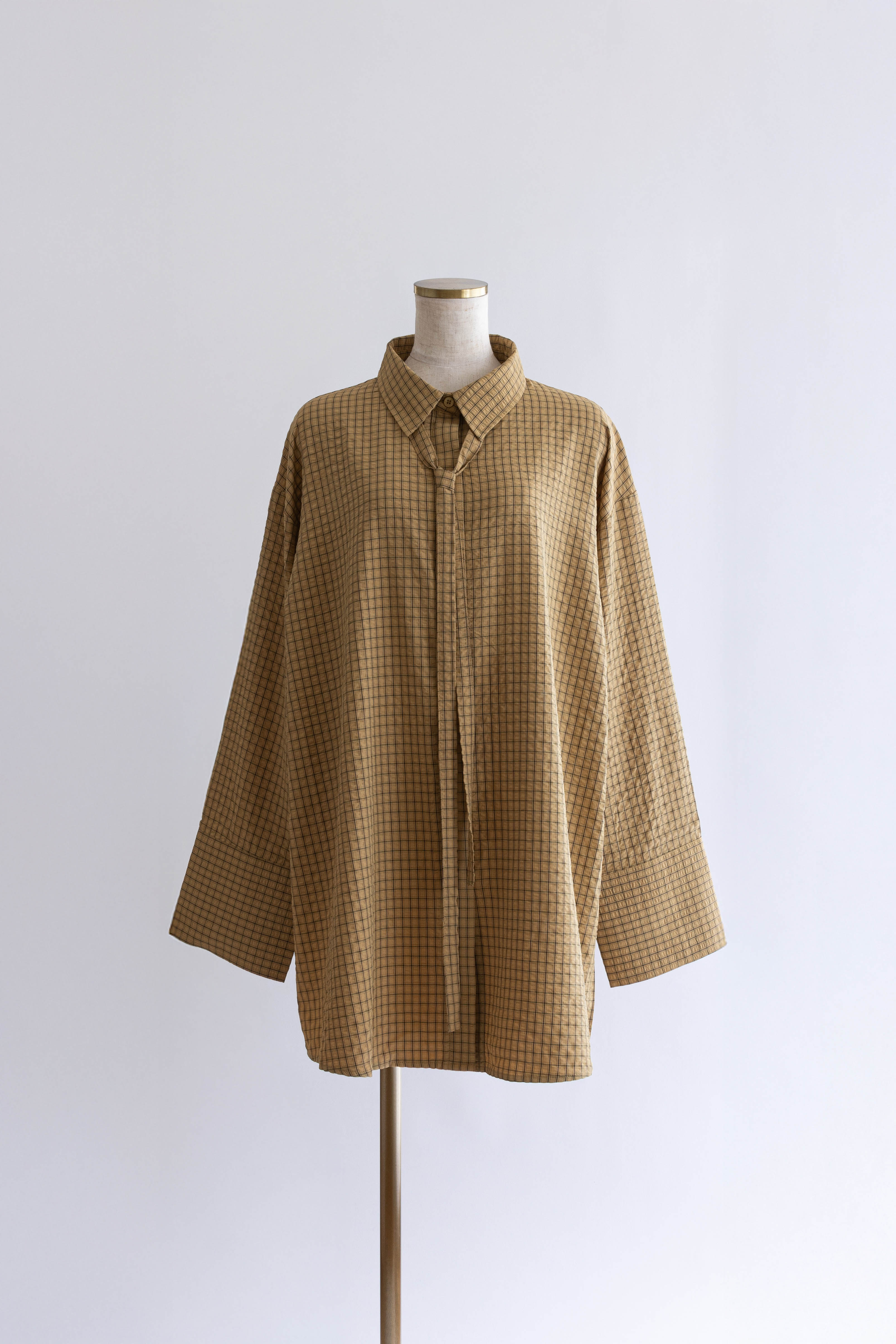 着用カラー:ベージュ