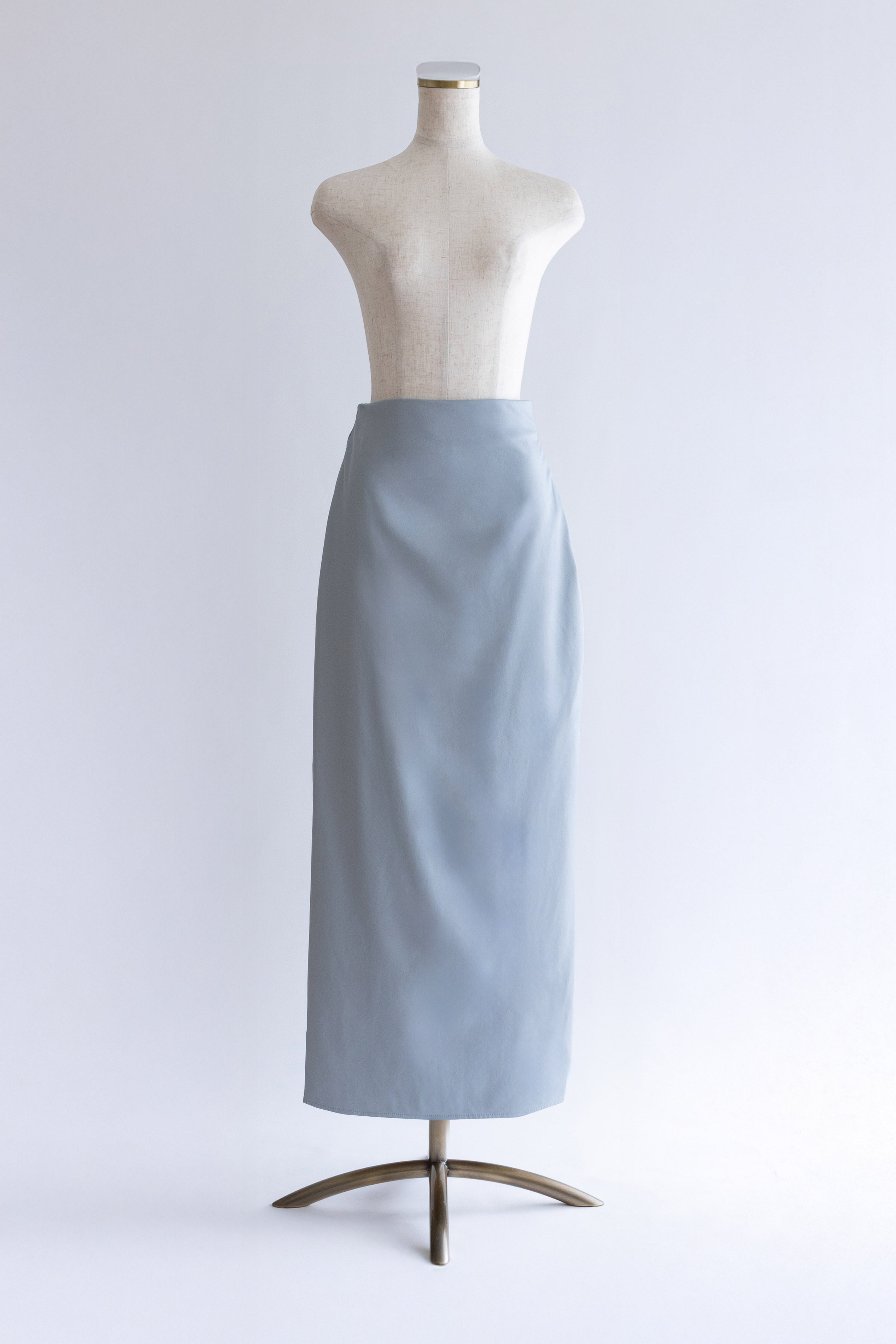 着用カラー:ブルー