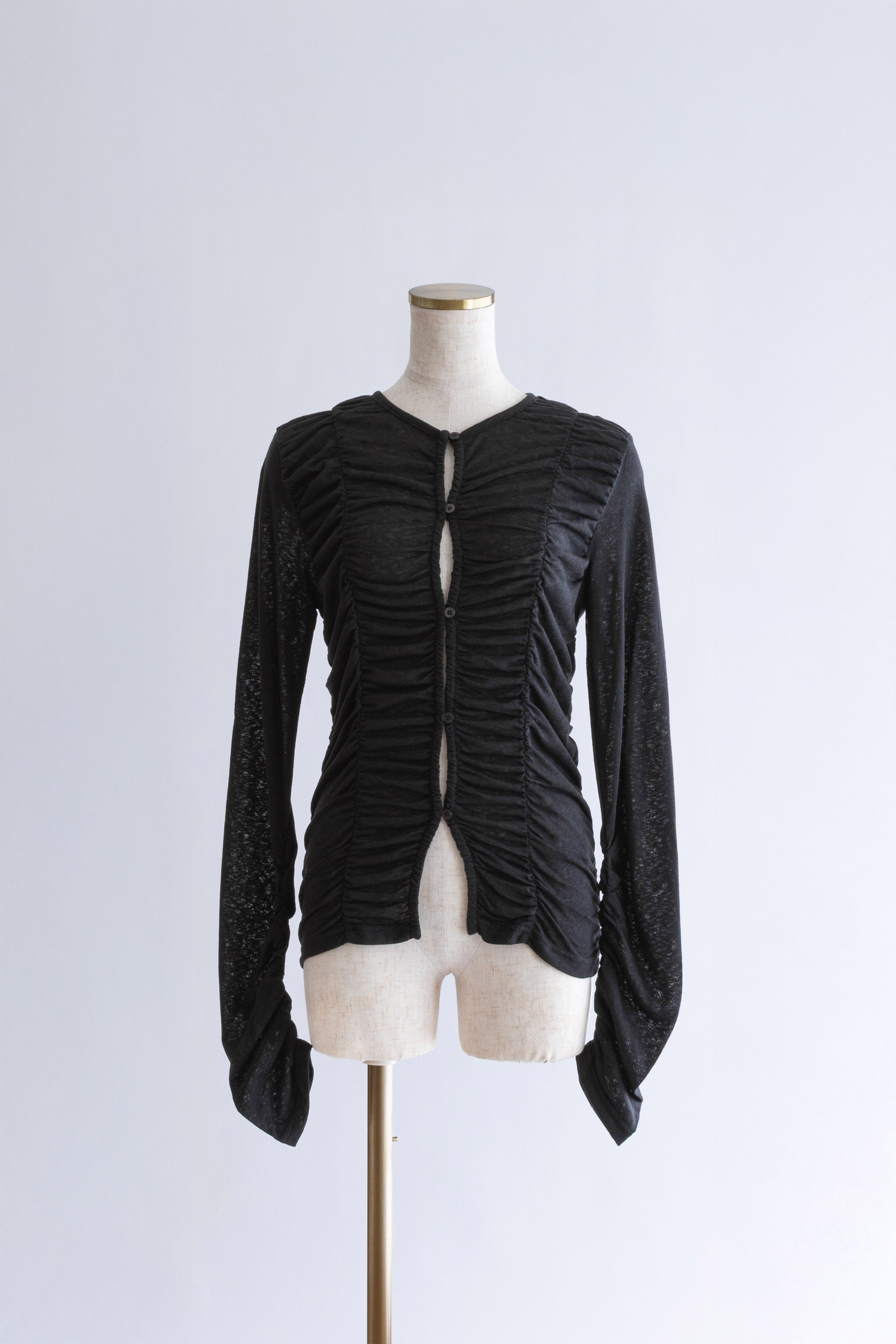 着用カラー:ブラック