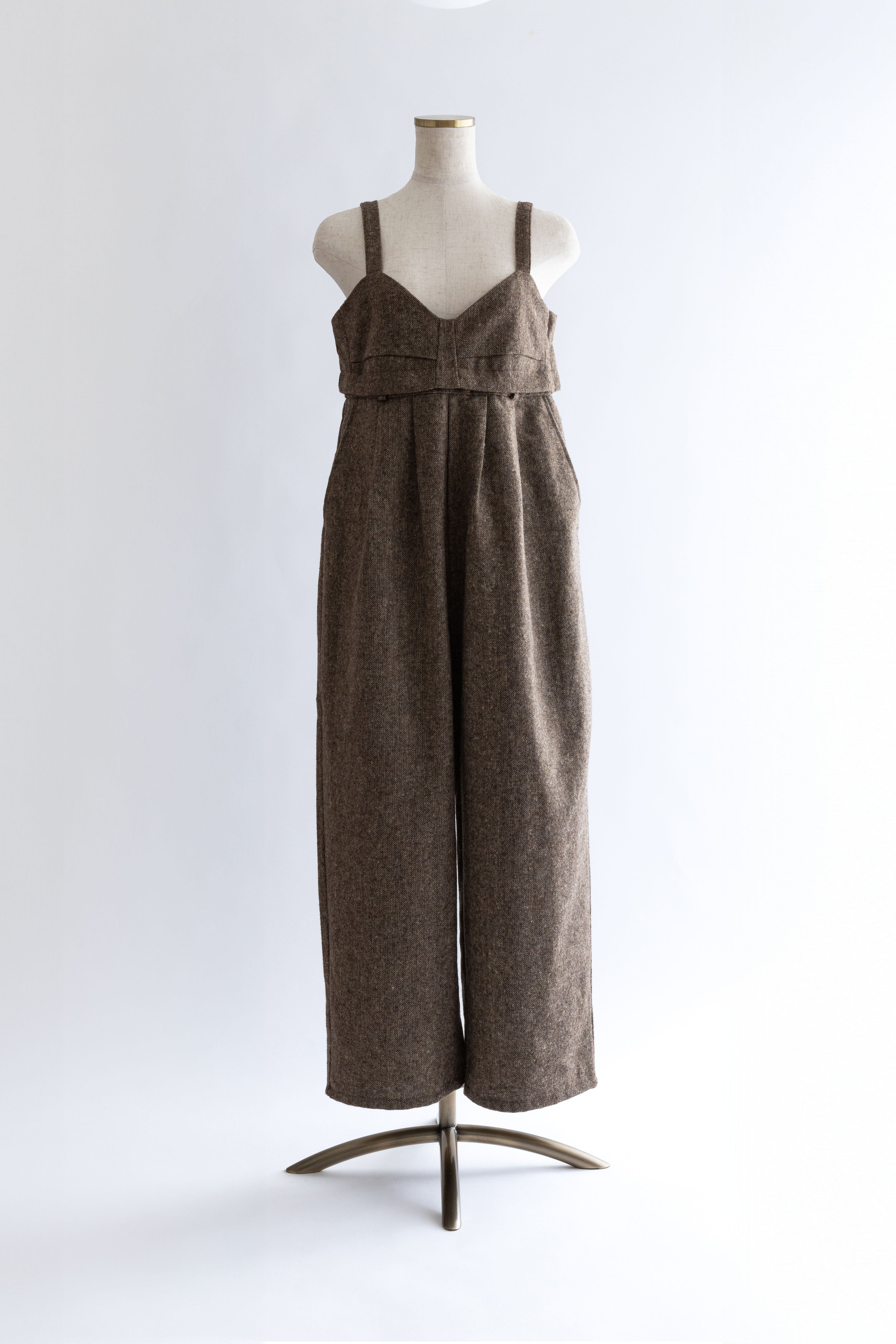 着用カラー:ブラウン