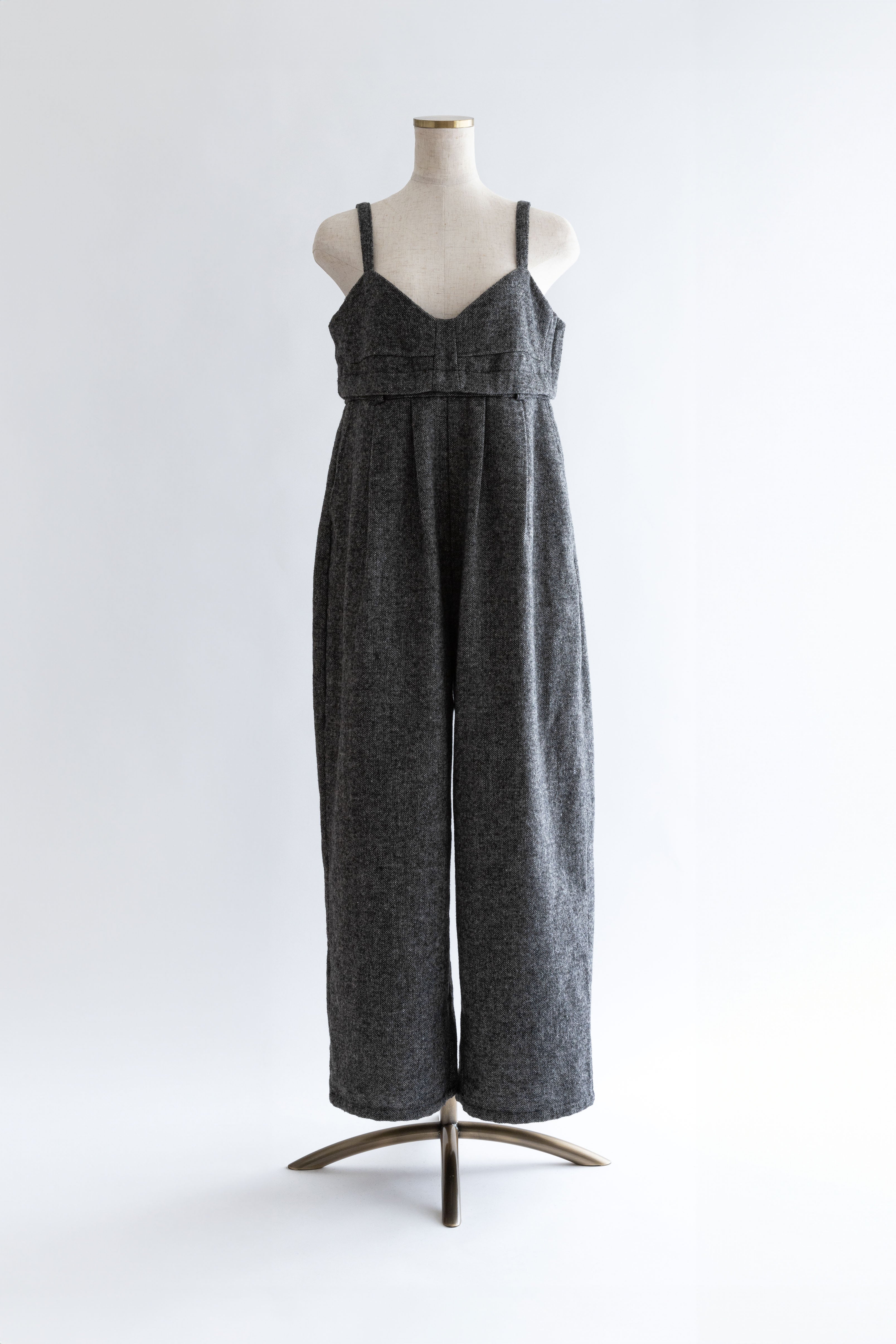 着用カラー:ブラック