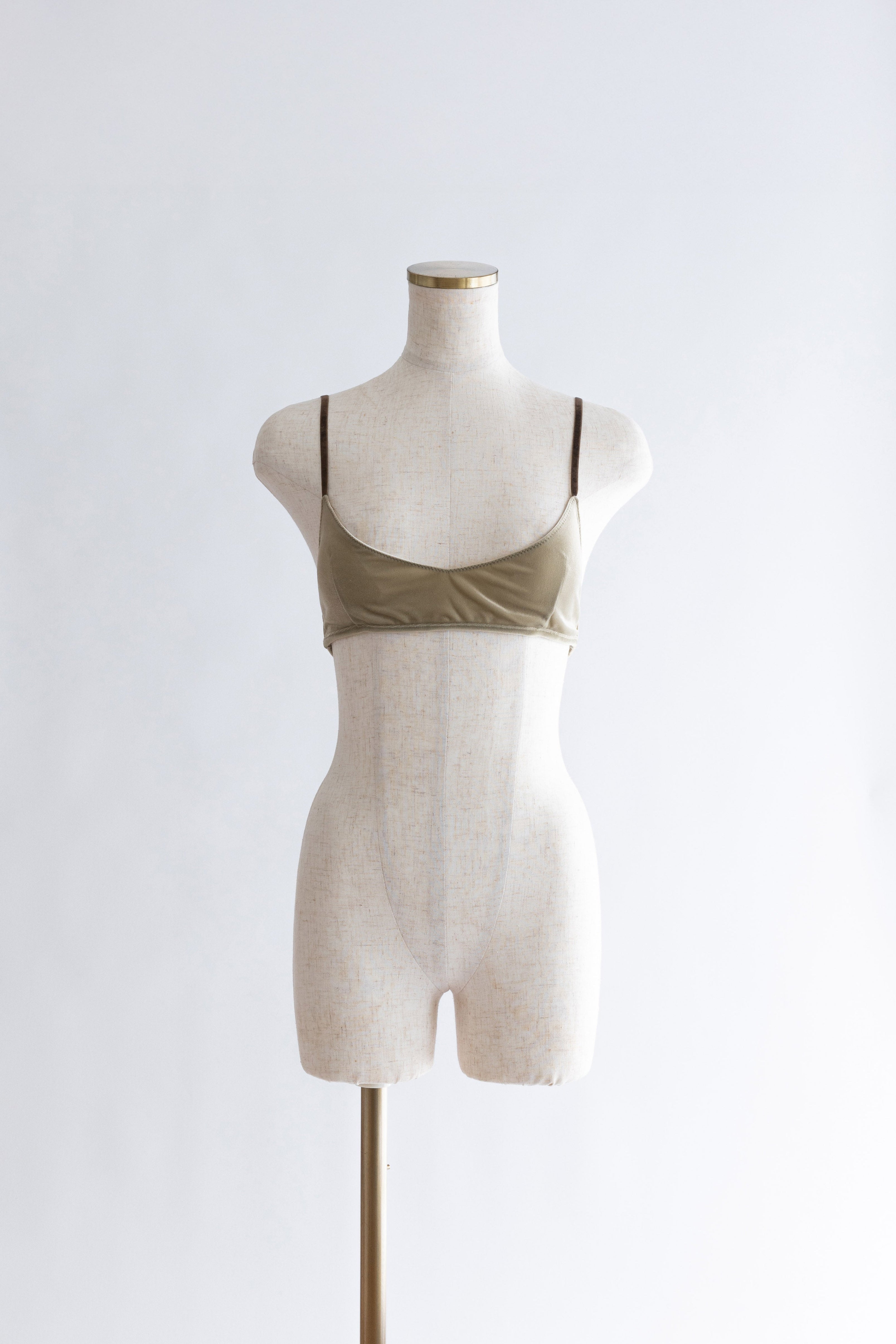 着用カラー:グリーン