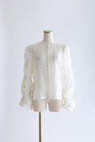 着用カラー:アイボリー 