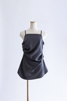 着用カラー:チャコール