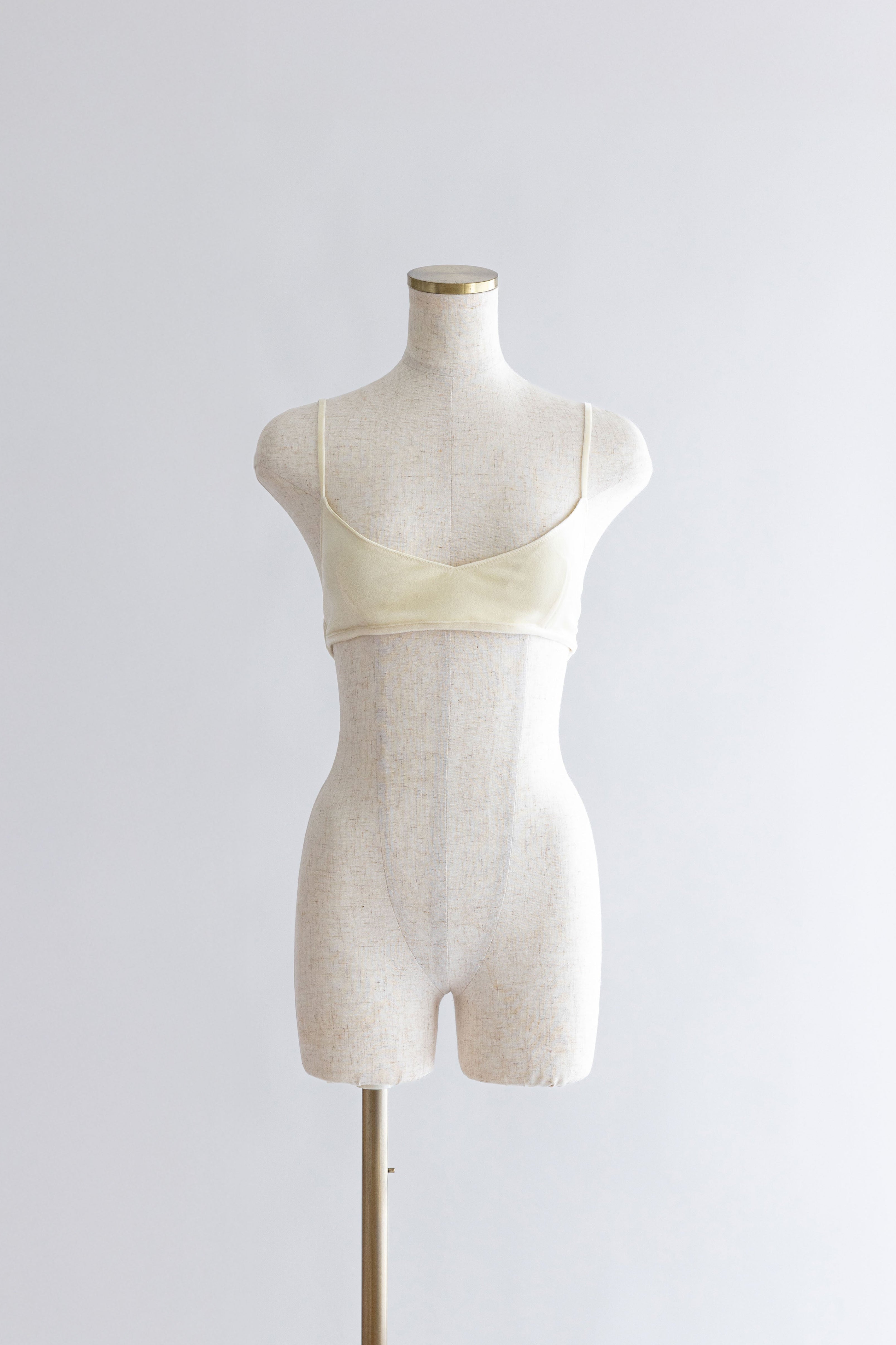 着用カラー:イエロー