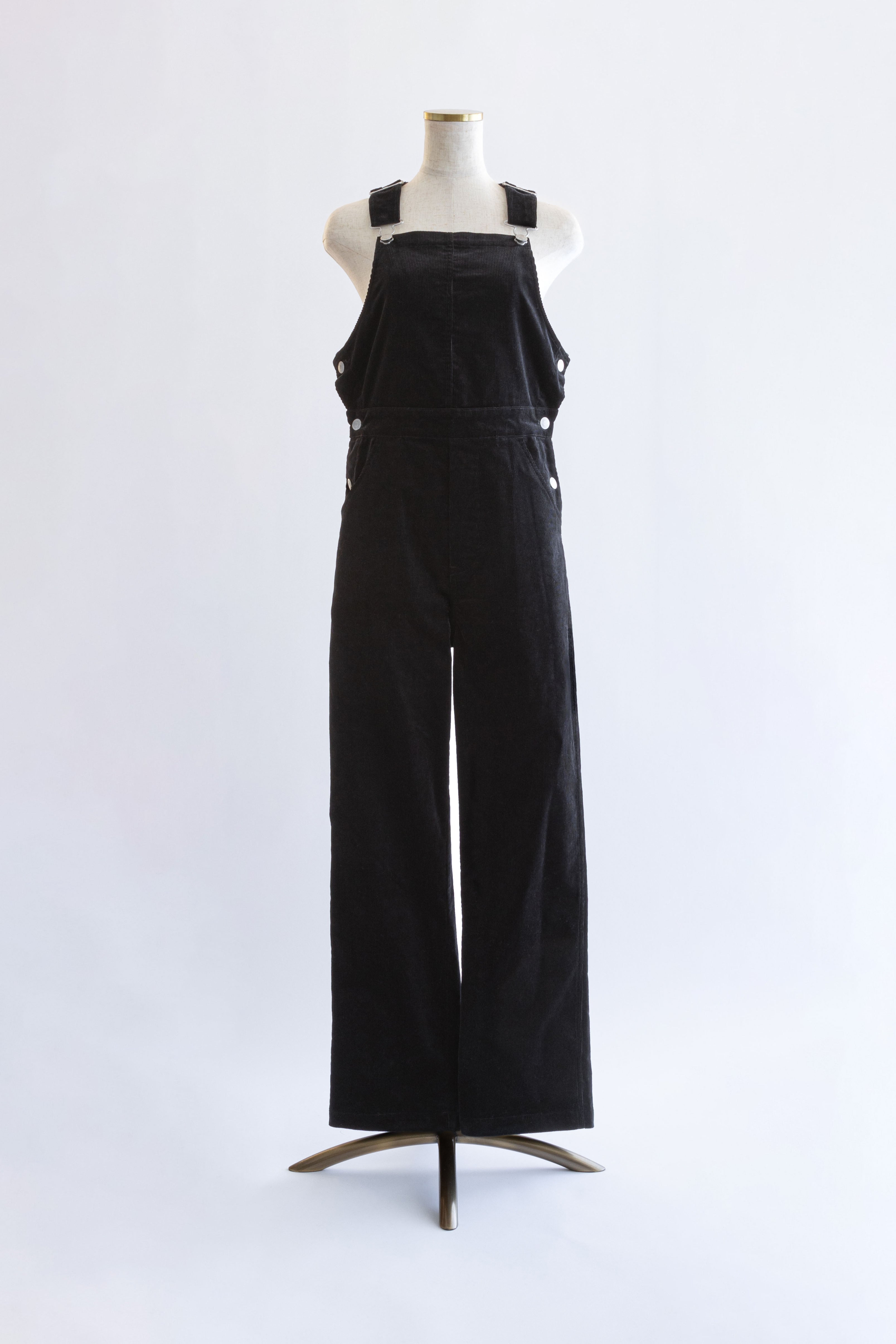 着用カラー:ブラック