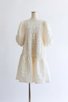 着用カラー:アイボリー