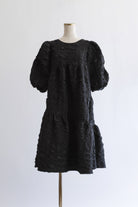 着用カラー:ブラック