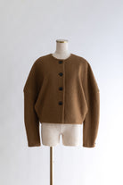 着用カラー:ベージュ