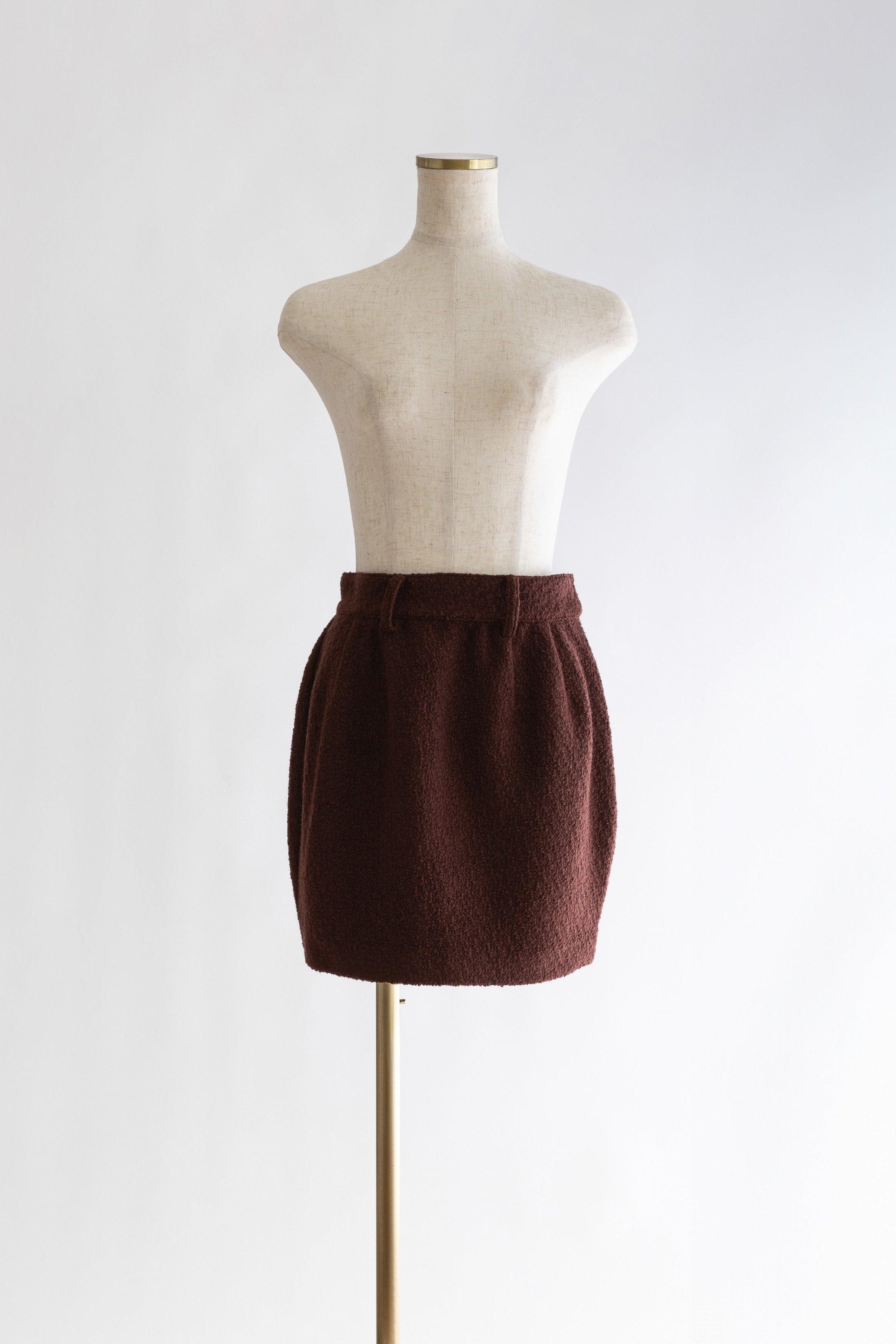 着用カラー:ブラウン