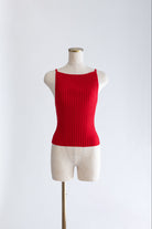 着用カラー:レッド