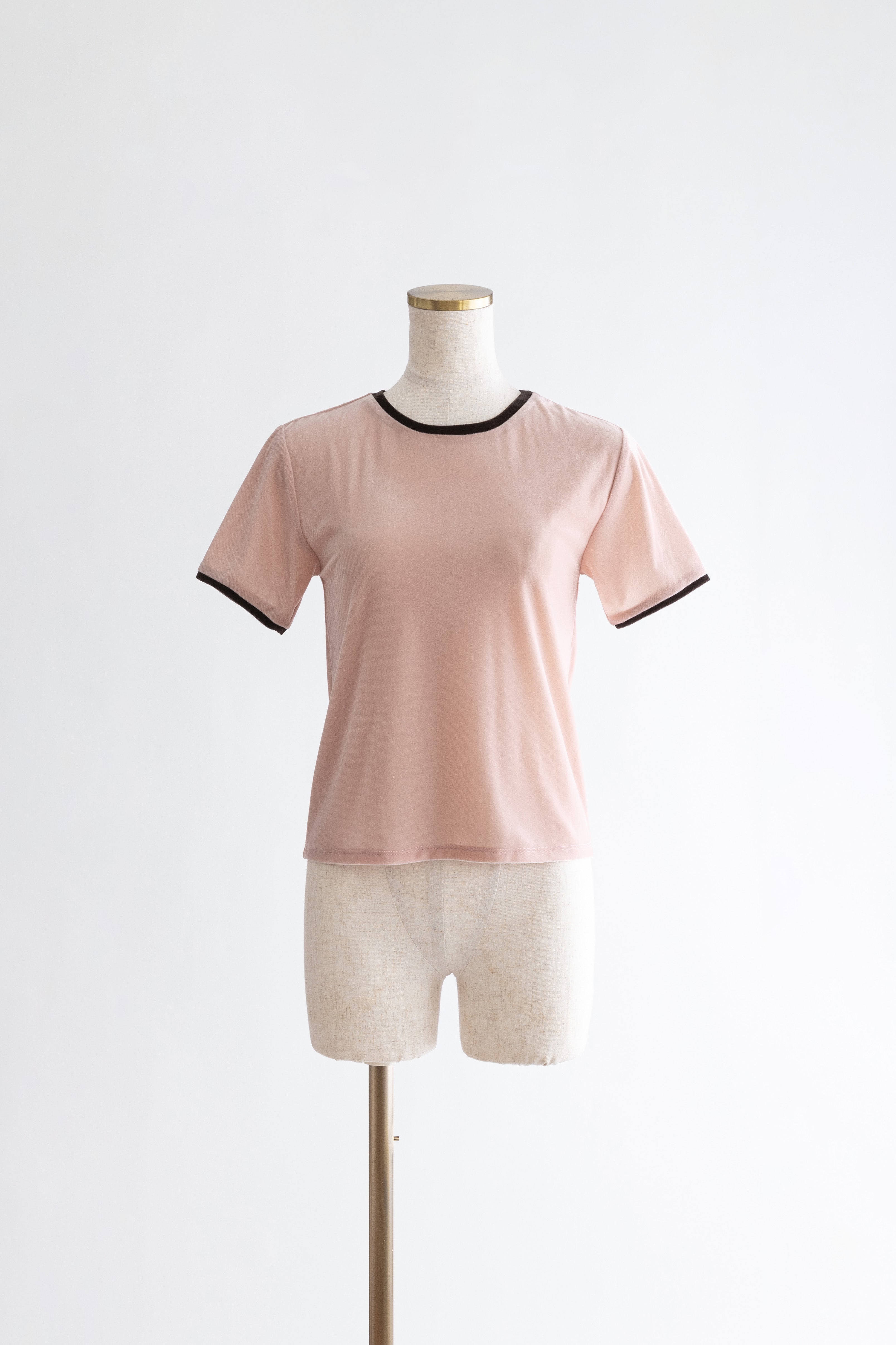 着用カラー:ピンク