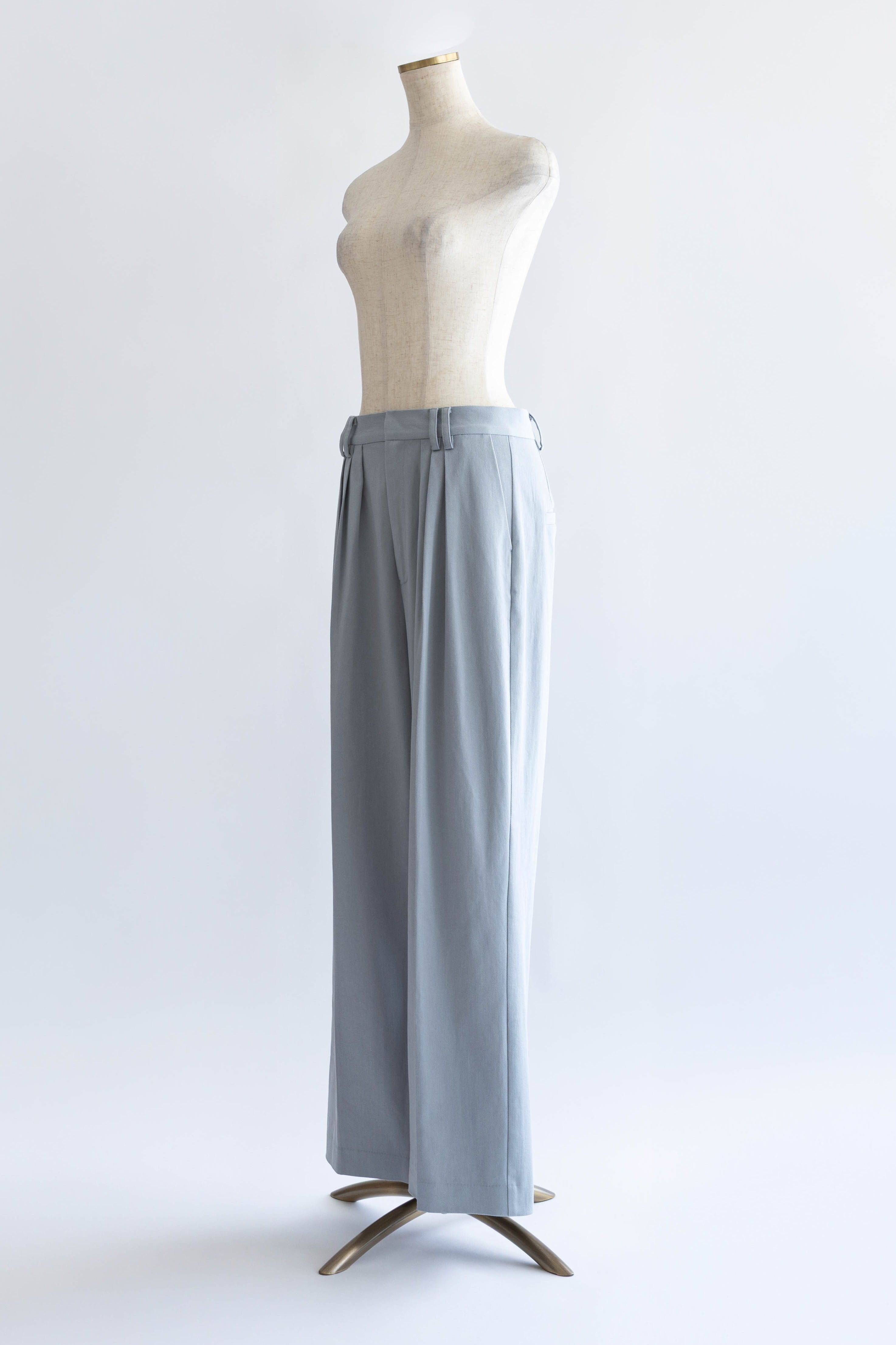 Wide Tuck Pants