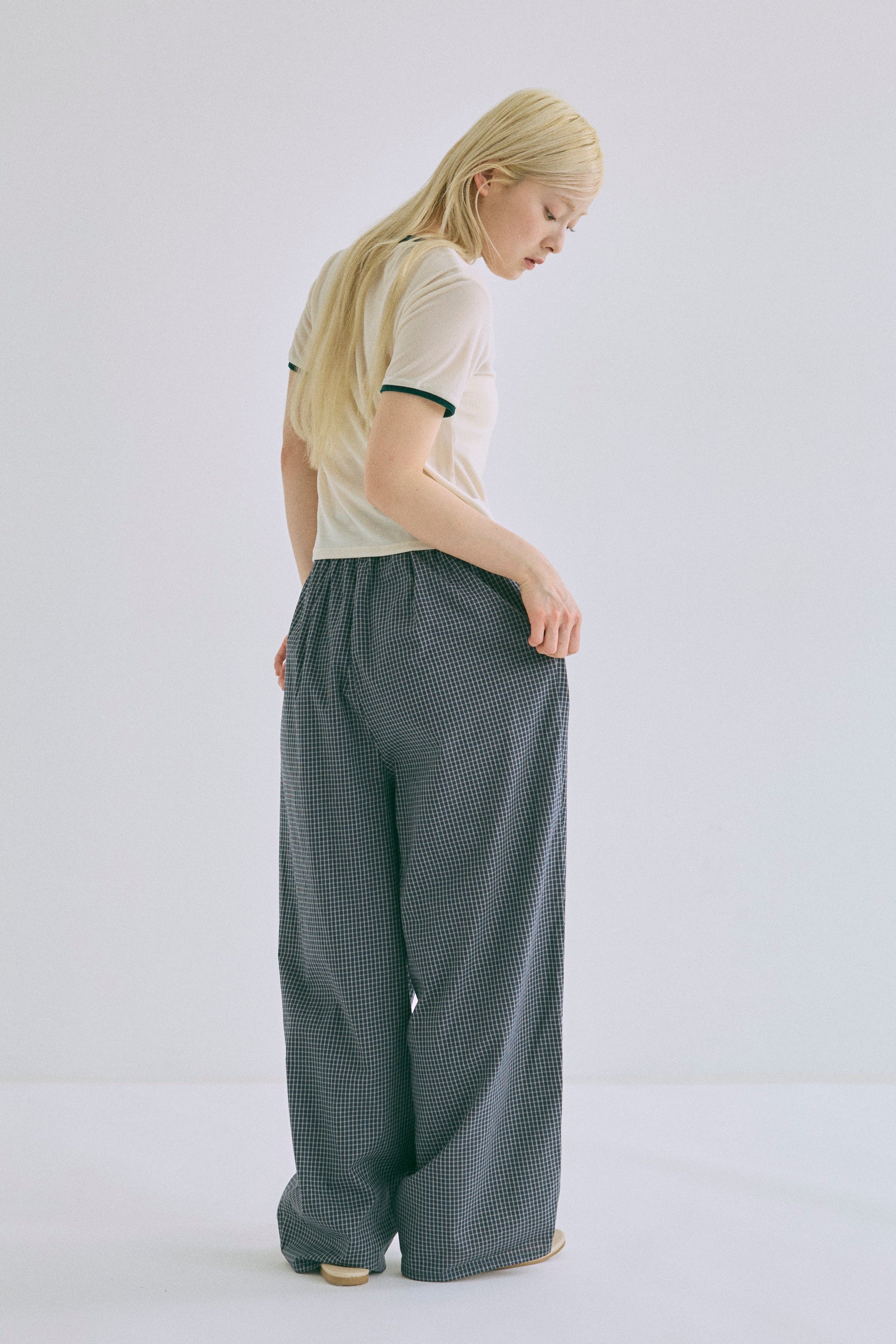 Airy Check Tuck Easy-Pants – EN NEUME Airy Check Tuck Easy-Pants – EN NEUME