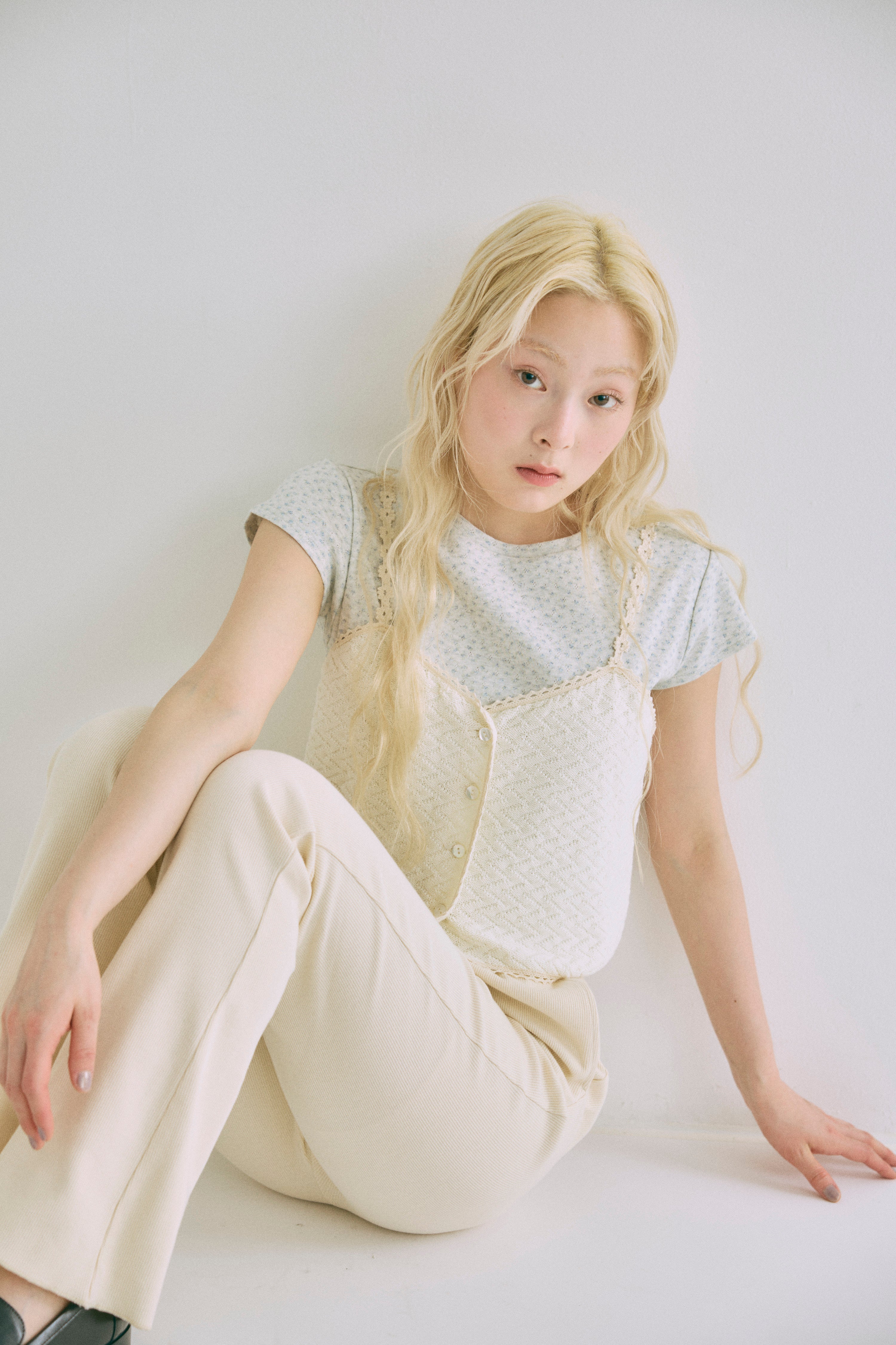 着用カラー:アイボリー  モデル身長:162㎝