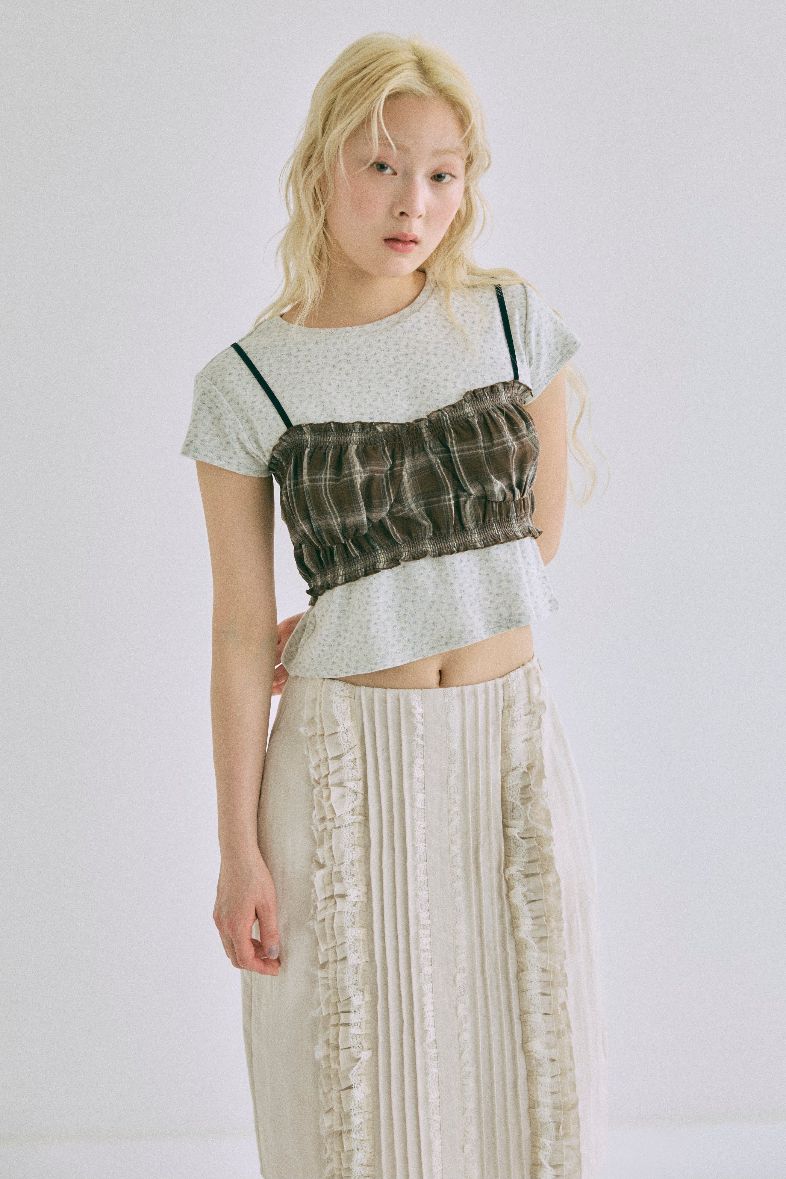 着用カラー:アイボリー　着用サイズ:1　モデル身長:162cm