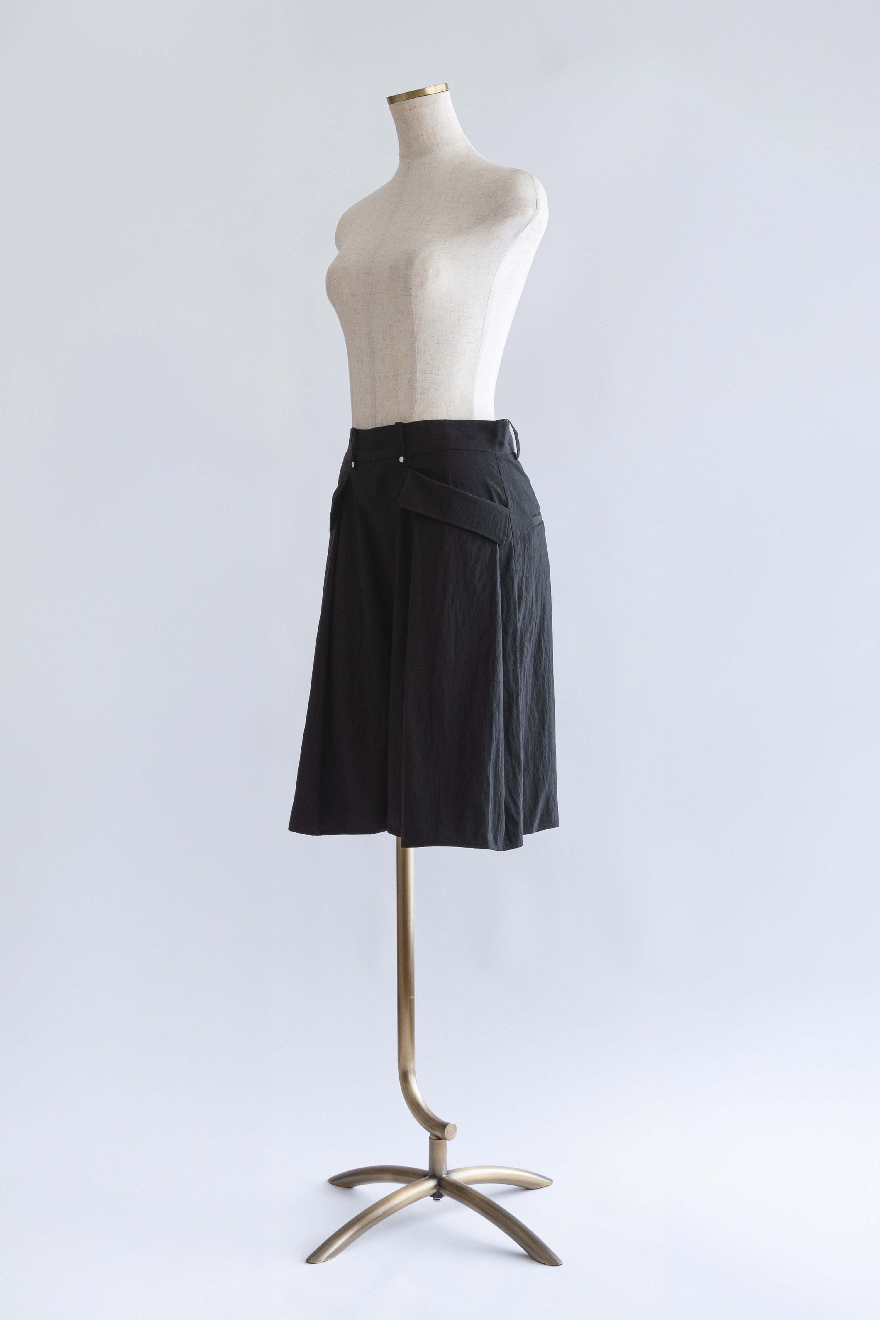 Structured Pocket Flare Shorts ブラック