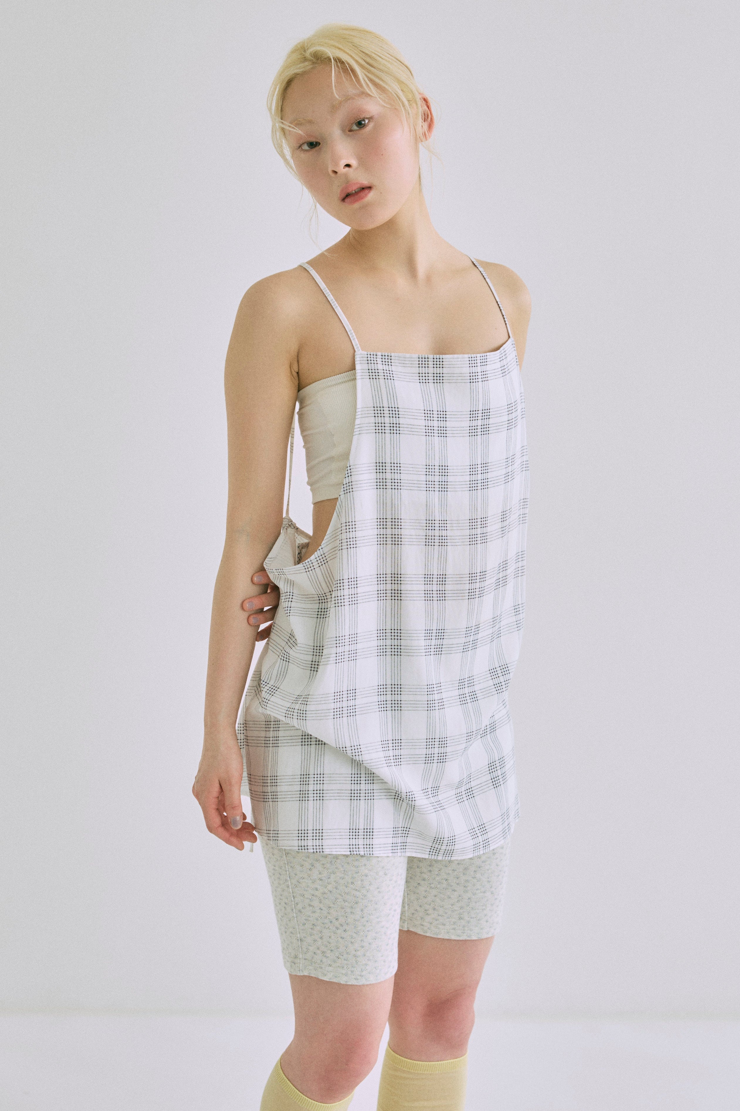 着用カラー:オートミール  モデル身長:162㎝