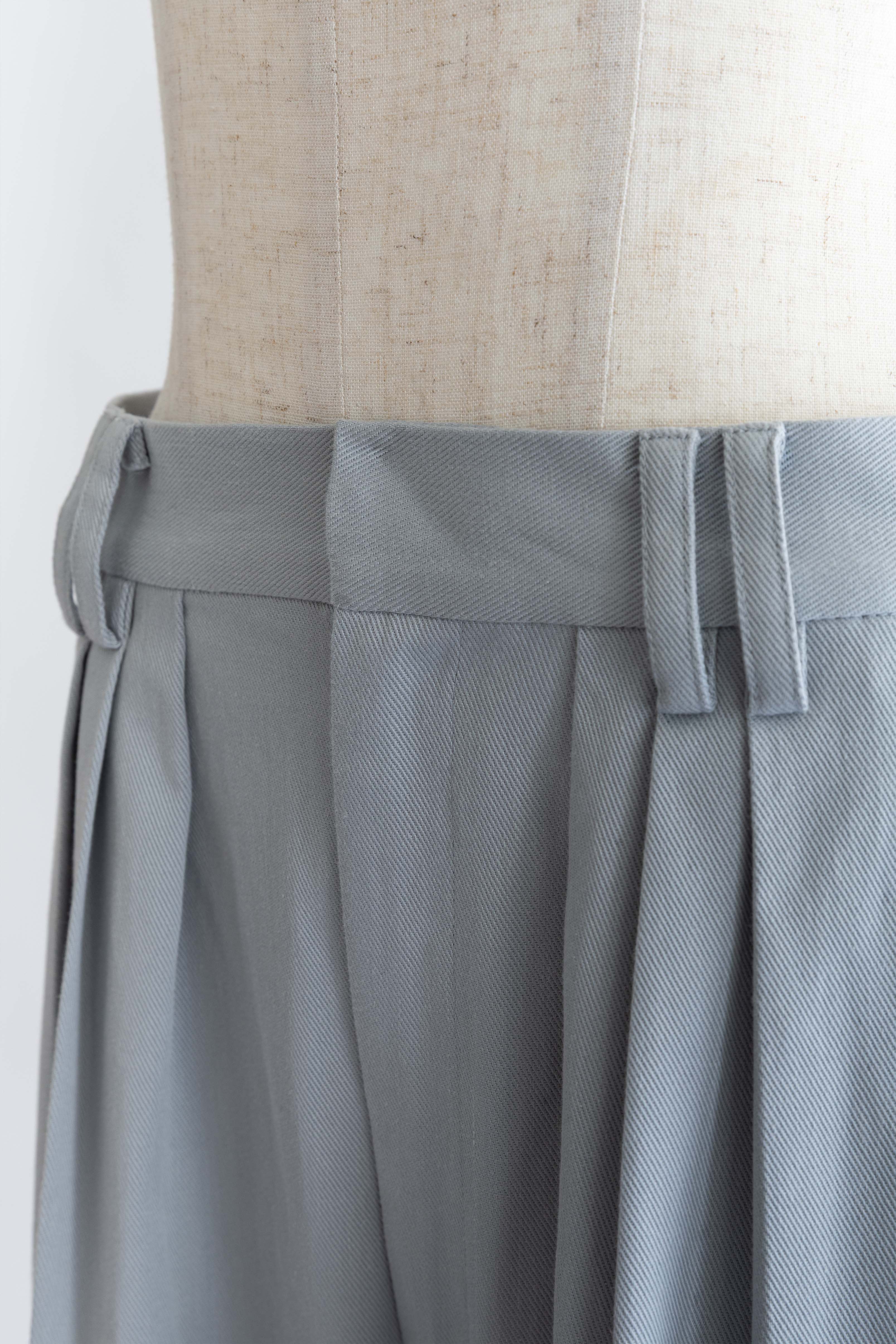 Wide Tuck Pants