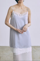 Silky Lace Cami Dress ブルー size:F model:170cm chii