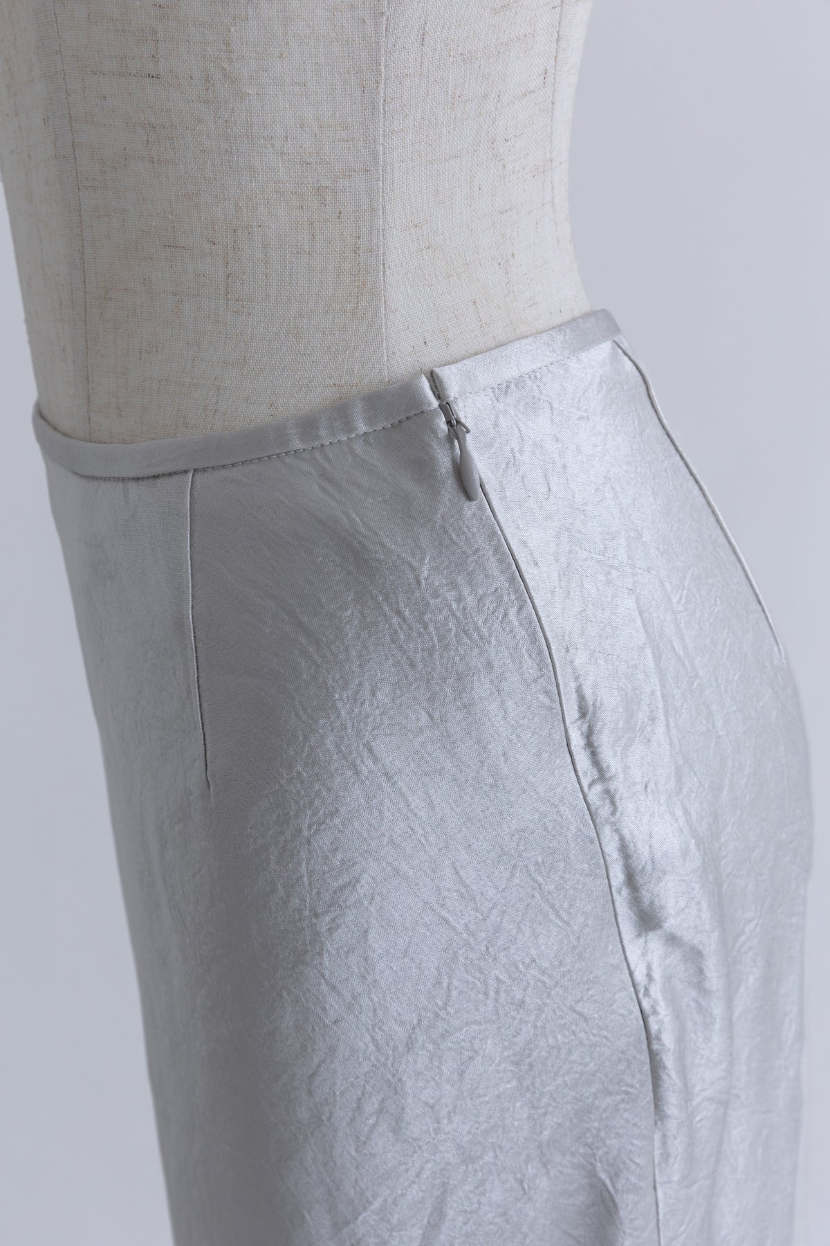 Acetate Satin Narrow Skirt グレージュ