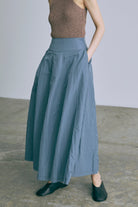 Nylon Taffeta Flared Skirt ブルー model:170cm chii