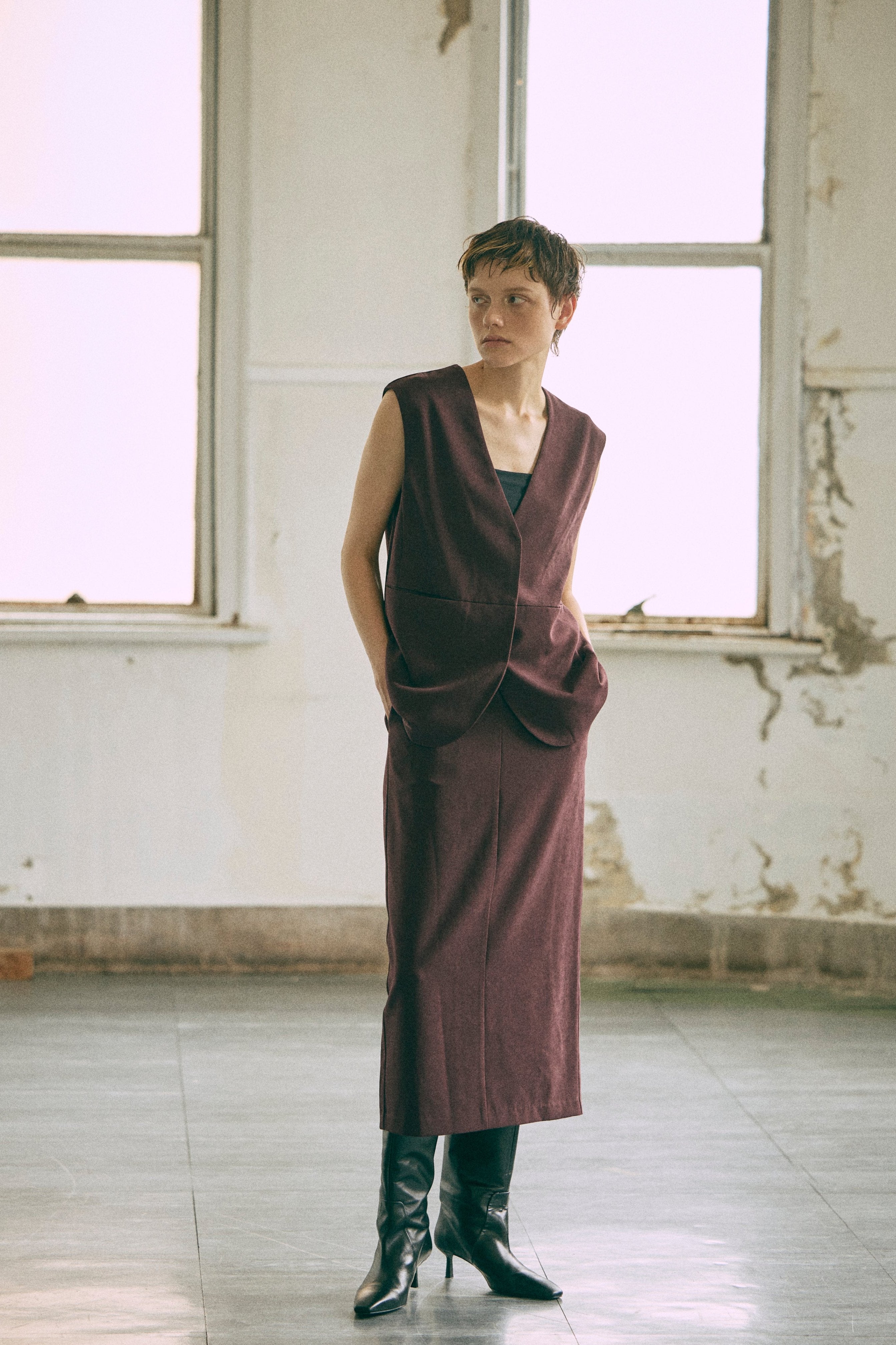 【Set Up】Faux Suede Straight Skirt