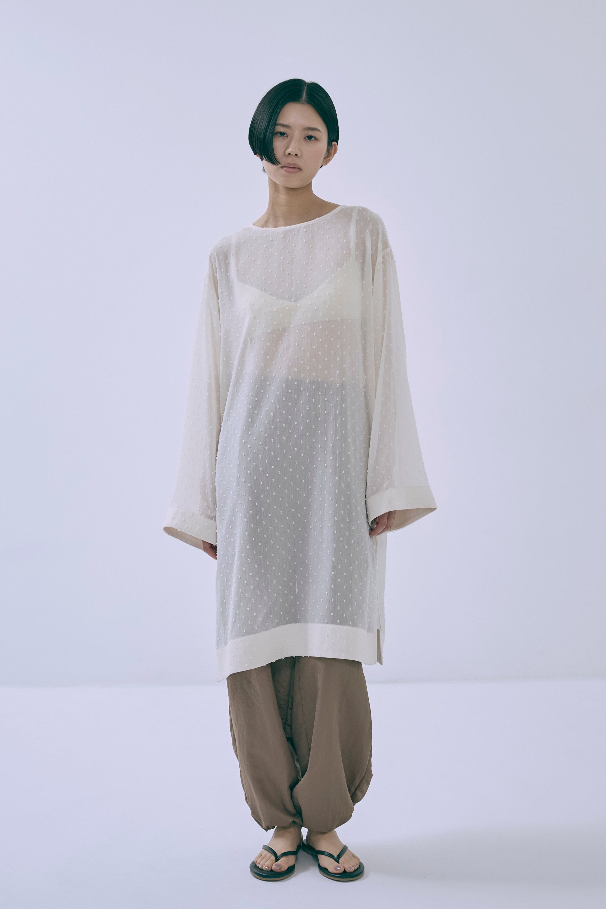 Sheer Dot Tunic アイボリー model:170cm chii