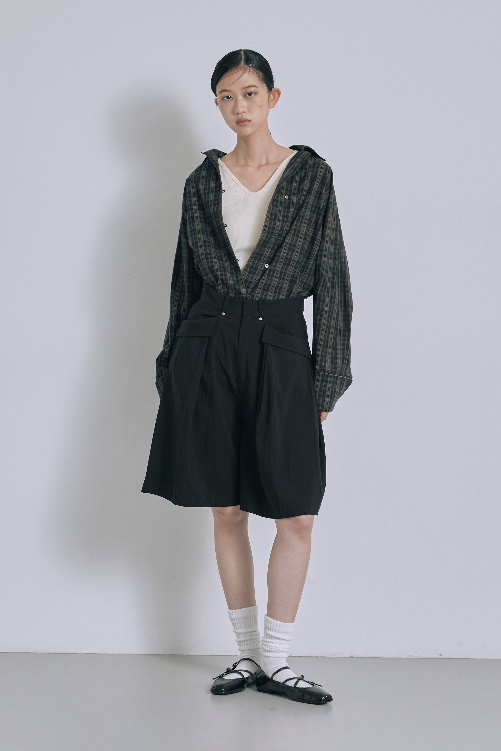 Structured Pocket Flare Shorts ブラック size:1 model:175cm SENPING