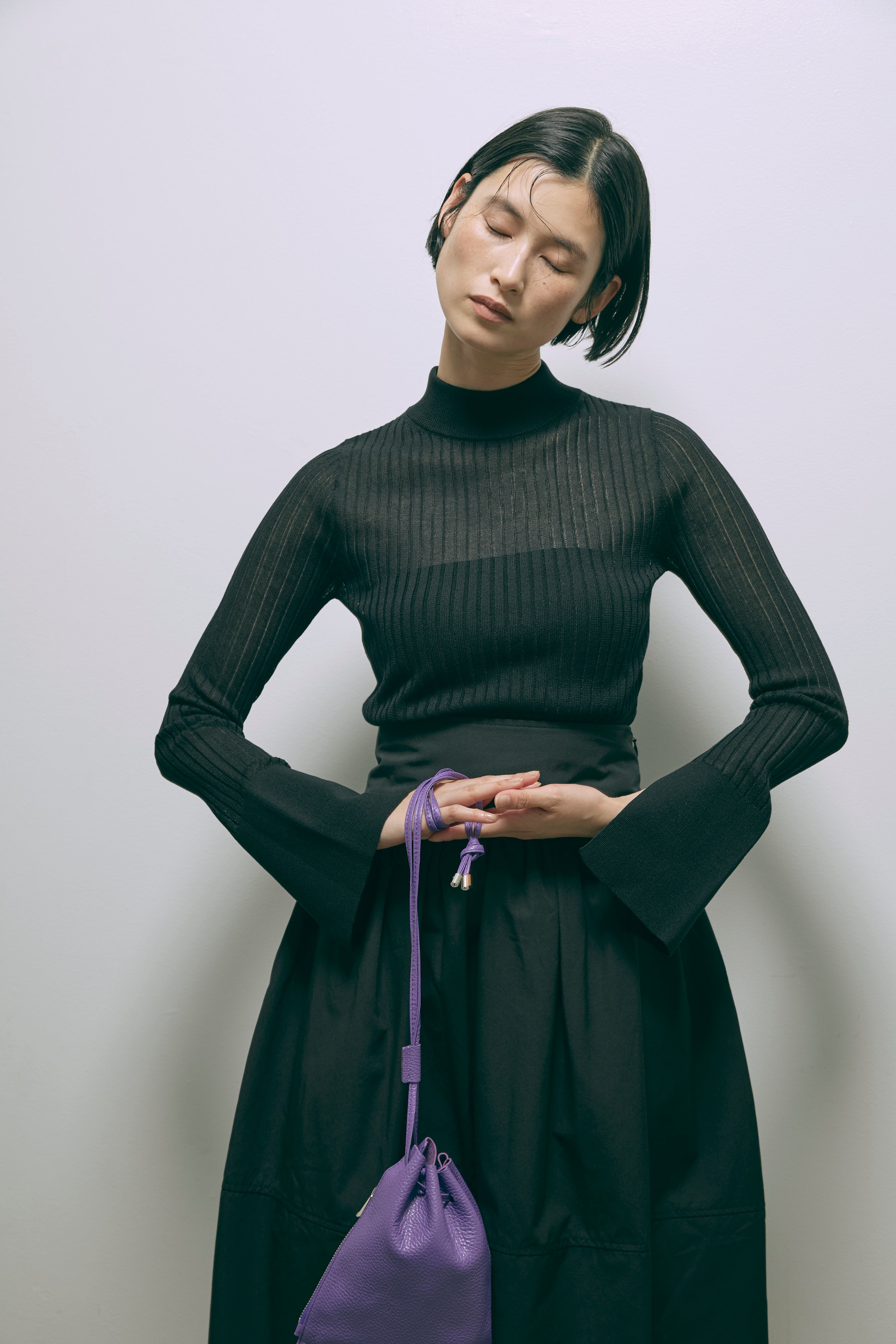 Bottleneck Sheer Rib Knit ブラック