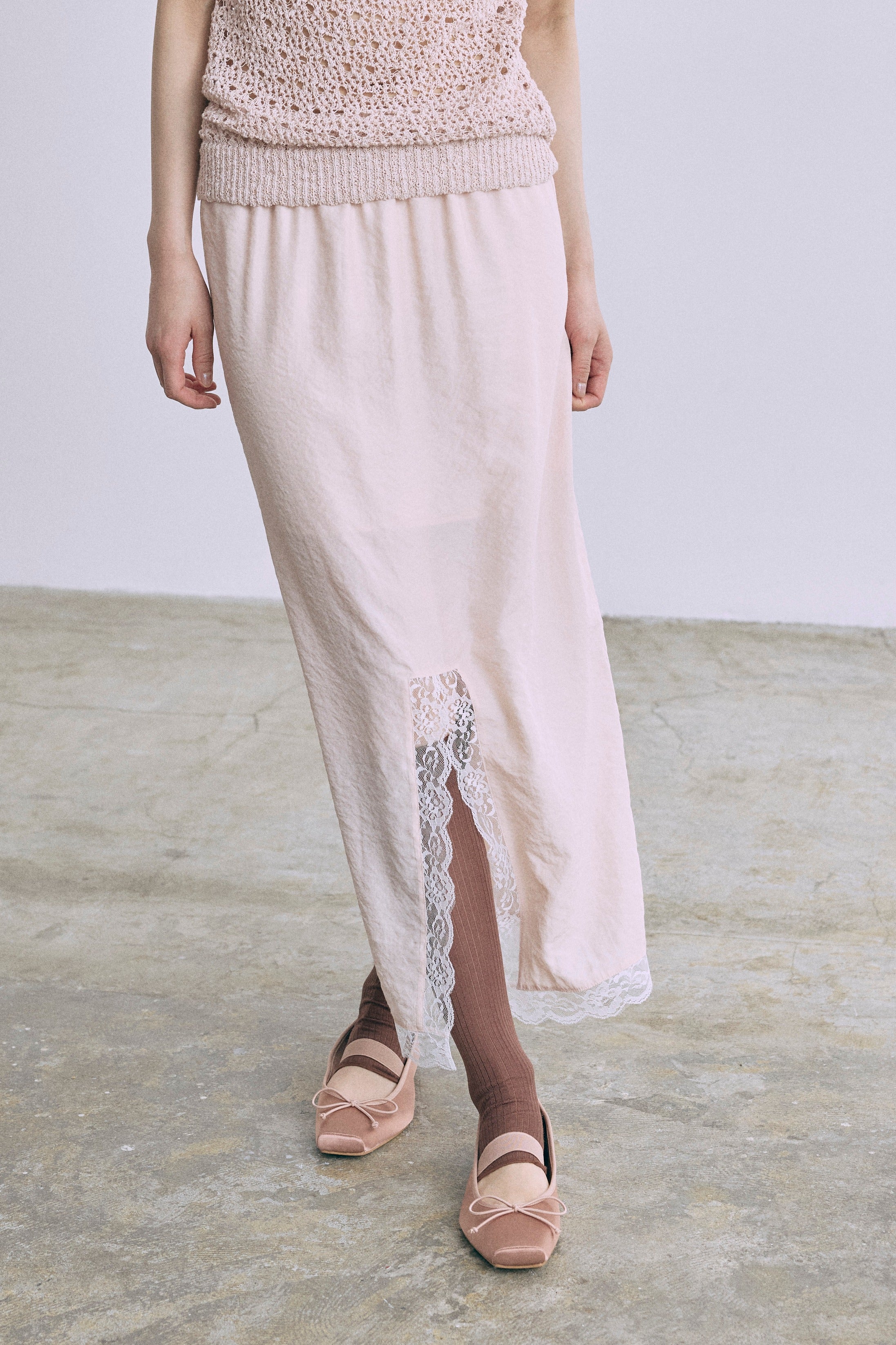 Vintage Lace-trim Skirt ピンク model:170cm chii