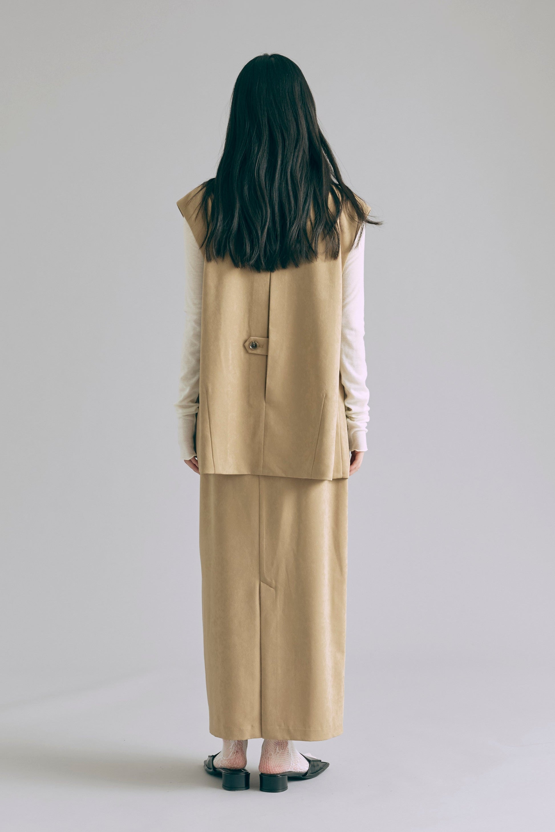 【Set Up】Faux Suede Straight Skirt ベージュ model:165cm RINA